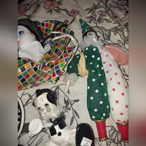 Vintage clown lot pierrot bike hanging Mexico monochromatic - Picture 3 of 3